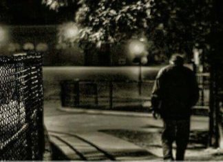 Οι δυνατοί επιλέγουν την μοναξιά τους, γιατί δεν έμαθαν να κάνουν εκπτώσεις στα συναισθήματά τους!!!