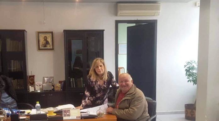 Σύμβαση για τη συντήρηση ηλεκτροφωτισμού – σηματοδοτών επαρχιακού οδικού δικτύου υπέγραψε η Αν. Αντ. Πέλλας
