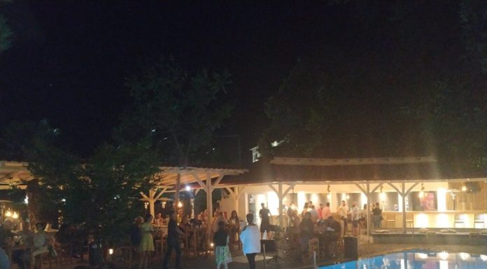 Λαϊκό Ρεμπέτικο βράδυ Σαββάτου στο ΄΄Paradise Ιν΄΄ (αποκλειστικές εικονες & βιντεο)