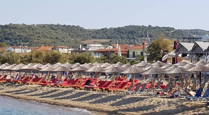 ΖΗΤΟΥΝΤΑΙ Εργαζόμενοι για το Beach bar corali 2021