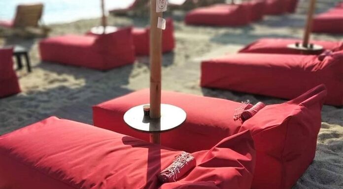 ΖΗΤΟΥΝΤΑΙ ΣΥΝΕΡΓΑΤΕΣ ΓΙΑ ΤΟ BEACH BAR CORALI