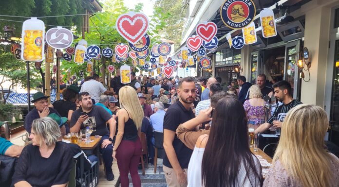 Πλούσιο φωτορεπορτάζ από το Oktoberfest 2022 στο Duomo Café Bar