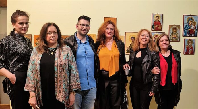 Με μεγάλο ενδιαφέρον συνεχίζεται η ομαδική έκθεση αγιογραφίας του Συλλόγου Εδεσσαίων Καλλιτεχνών «Απελλής»