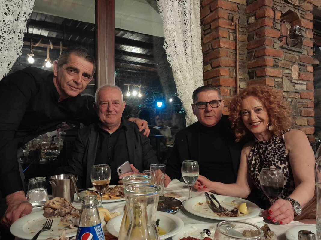 αρχείο λήψης (4)