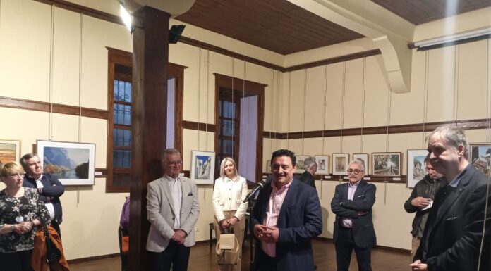 Εγκαινιάστηκε η έκθεση ζωγραφικής του Αντώνη Αντωνιάδη