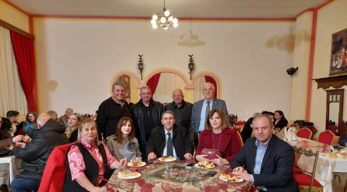 Ο ΚΕΝΤΡΙΚΟΥ ΣΥΛΛΟΓΟΥ ΠΟΛΥΤΕΚΝΩΝ Ν. ΠΕΛΛΑΣ με Έδρα την ΕΔΕΣΣΑ ( ΣΥΛΛΟΓΟΣ ΠΟΛΥΤΕΚΝΩΝ ΕΔΕΣΣΑΣ ) πραγματοποίησε εκδήλωση κοπής της βασιλόπιτας του συλλόγου