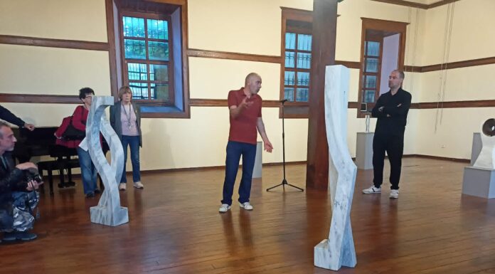 33ος Εικαστικός Μήνας Μάιος: εγκαινιάστηκε η έκθεση γλυπτικής του Κωνσταντίνου Παπακοσμά